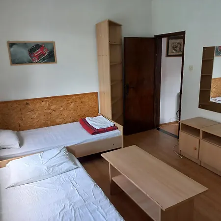 Hotel Duga 3*