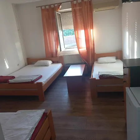 Hotel Duga 3*